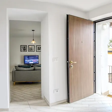 Apartment Ballatoio By The Lesa