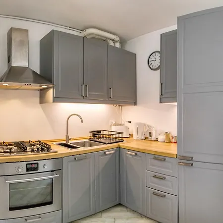 Ballatoio By The Appartamento Lesa