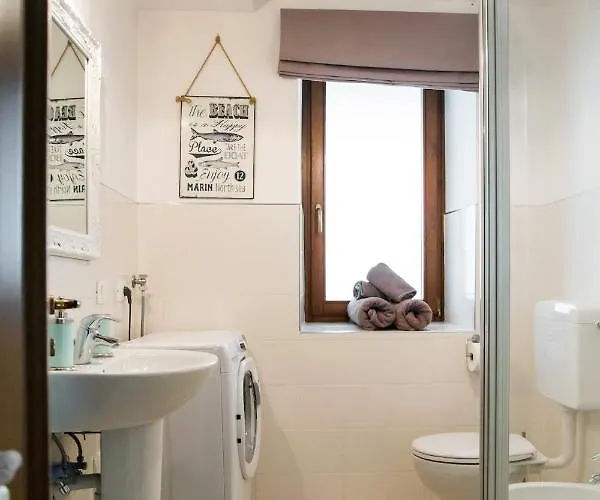 Ballatoio By The * Lesa